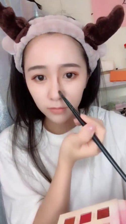 教人化妆的视频,跟随视频教程，变身美丽达人