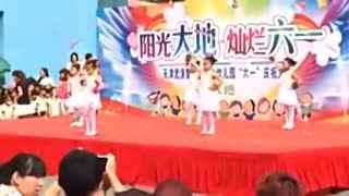 幼儿彩带舞蹈视频,幼儿彩带舞蹈魅力瞬间