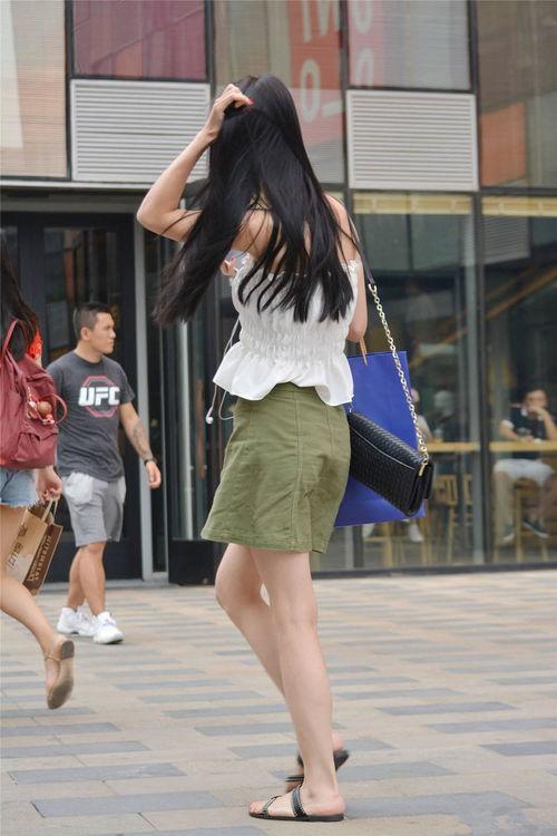 短裙底视频,揭秘时尚潮流背后的故事